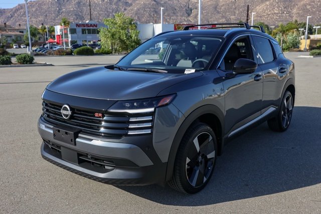 New 2025 Nissan Kicks SR image 8