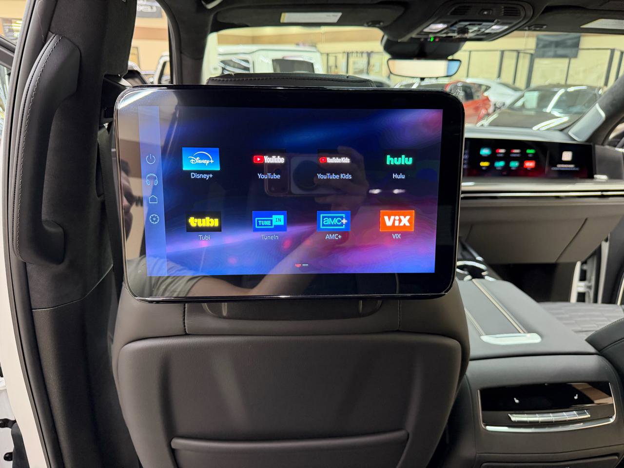 Used 2025 Cadillac Escalade V w/ LPO, ONYX Package image 57