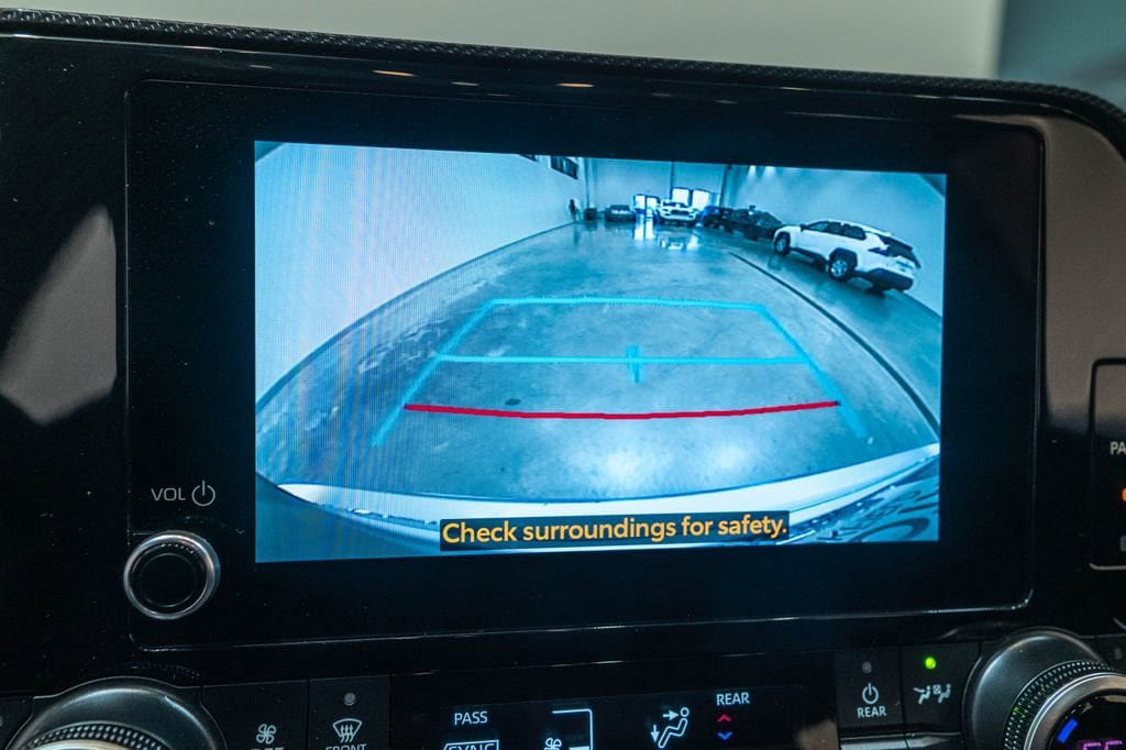 Certified 2025 Toyota Highlander XSE image 25