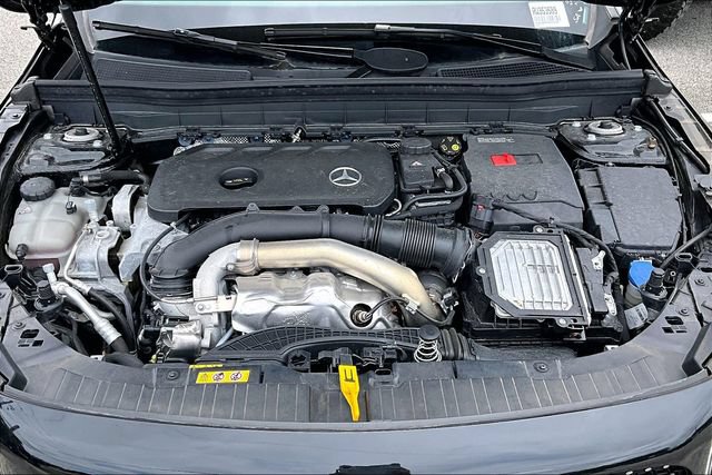 Used 2024 Mercedes-Benz GLB 250 image 30