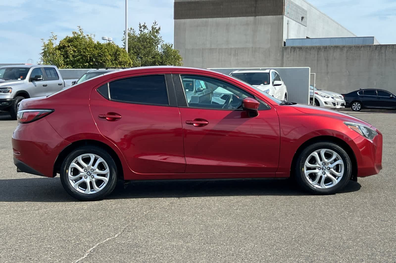Used 2018 Toyota Yaris iA FWD image 6