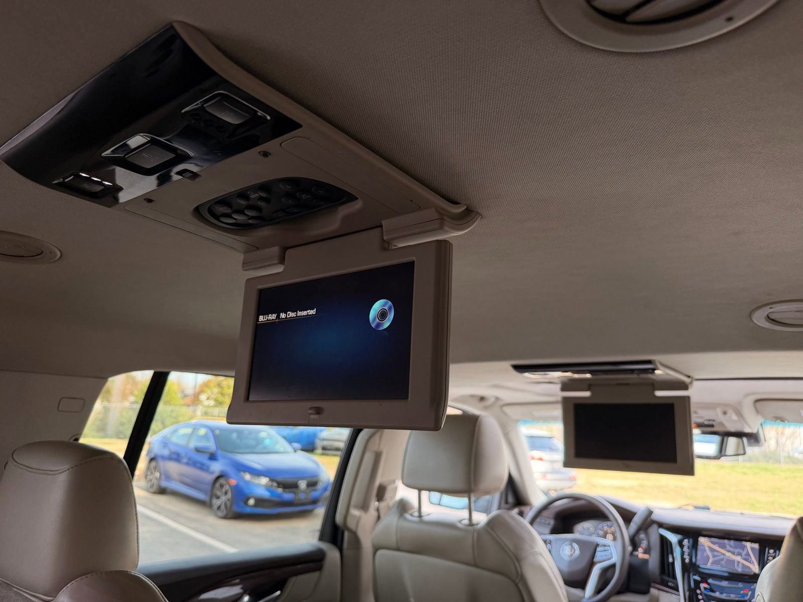 Used 2015 Cadillac Escalade ESV Premium AWD/4WD image 31