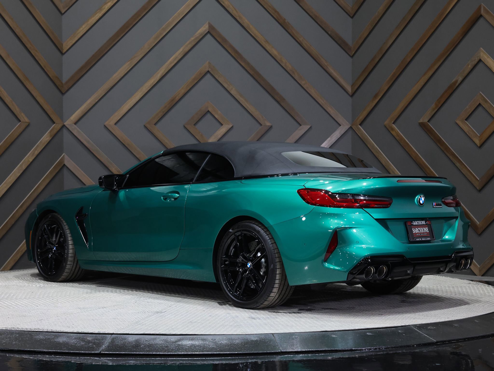 Used 2025 BMW M8 Competition image 7