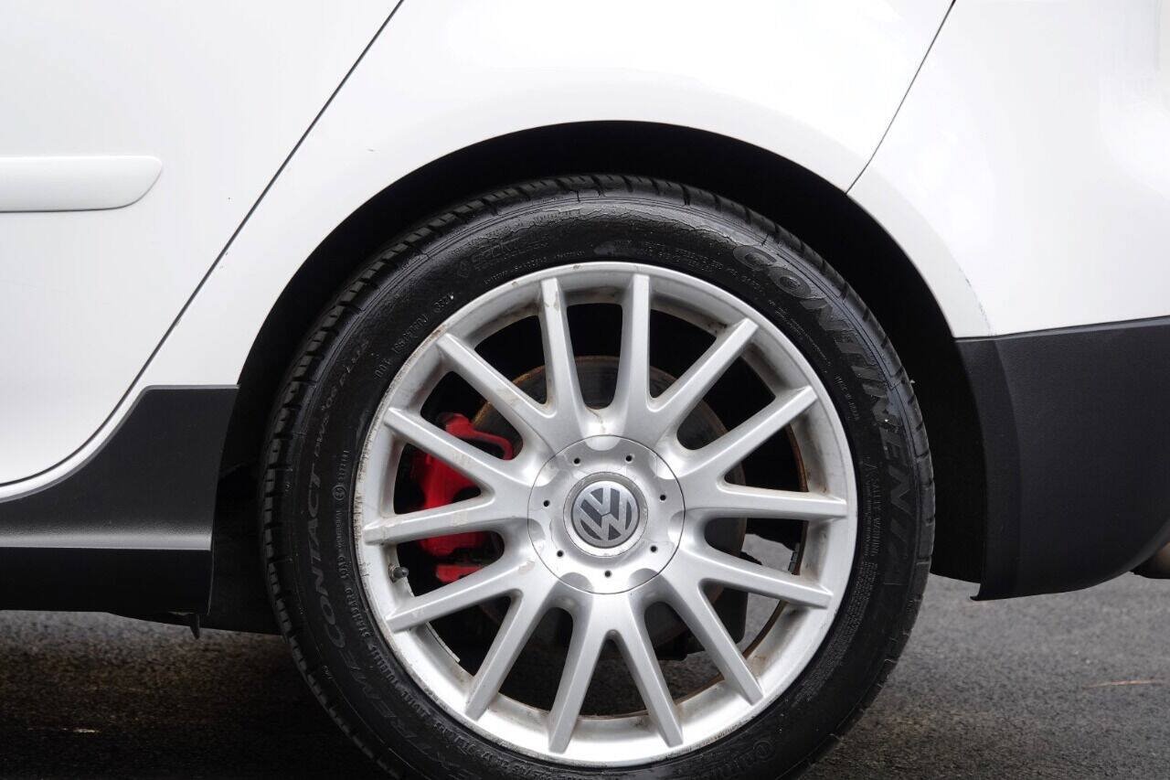 Used 2007 Volkswagen GTI 4-Door FWD image 42