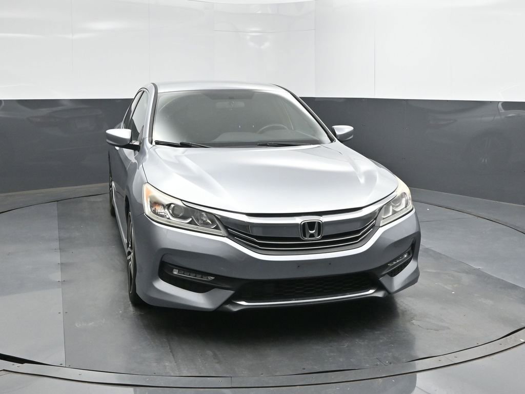 Used 2017 Honda Accord Sport image 17
