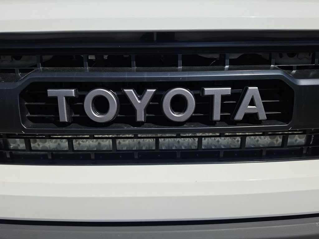 Used 2017 Toyota Tundra Platinum AWD/4WD image 36