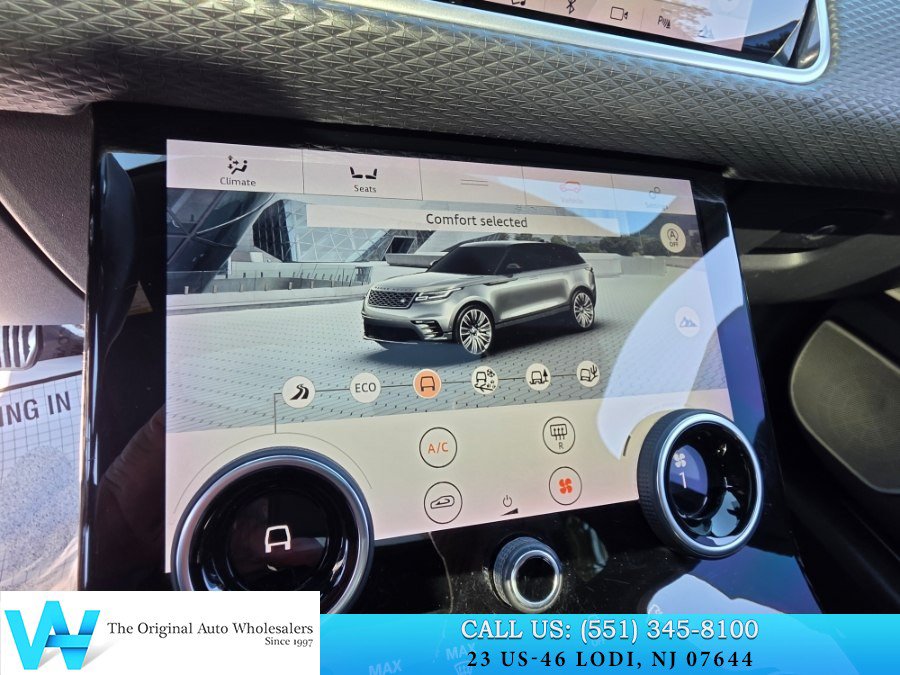 Used 2018 Land Rover Range Rover Velar R-Dynamic SE AWD/4WD image 22