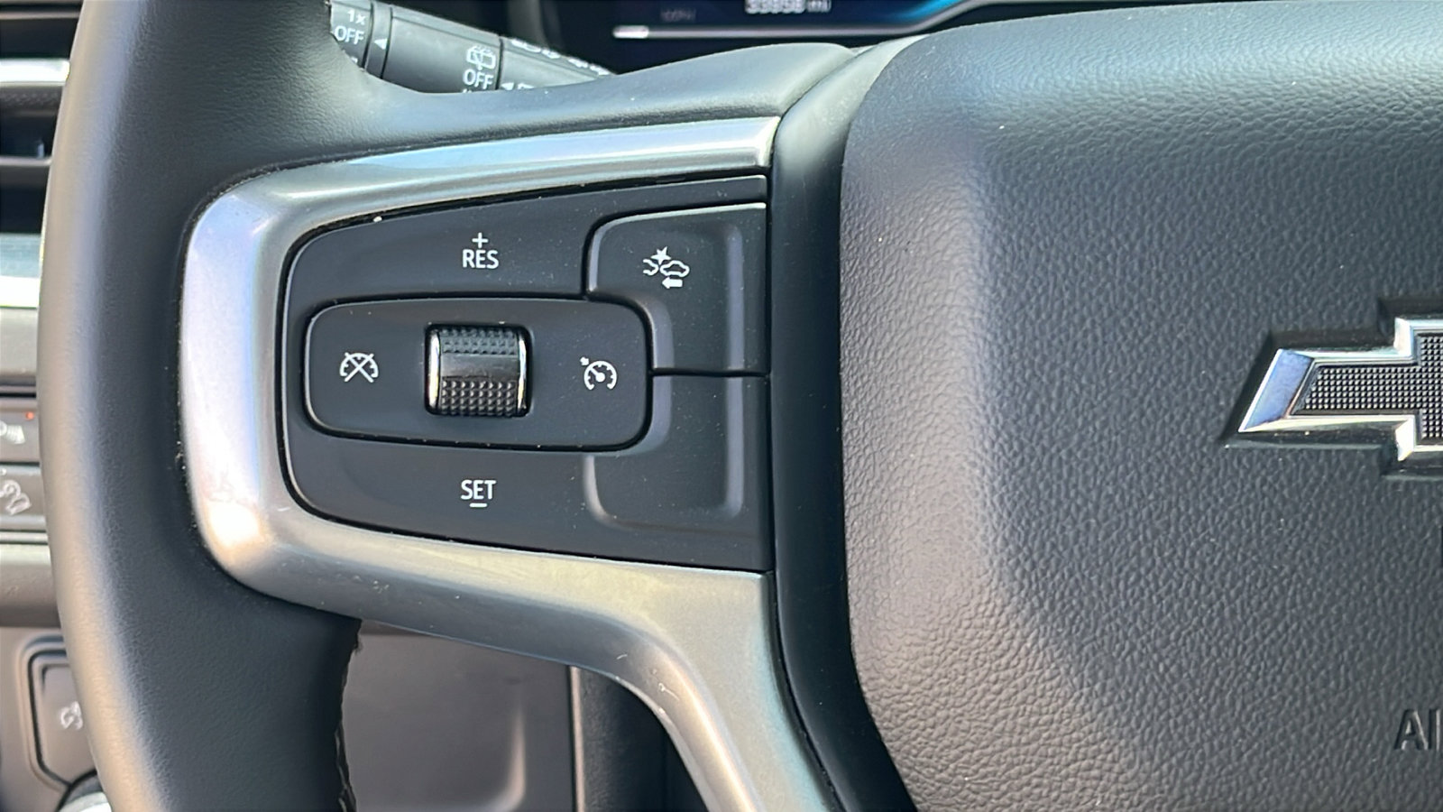 Used 2024 Chevrolet Tahoe Z71 AWD/4WD image 16