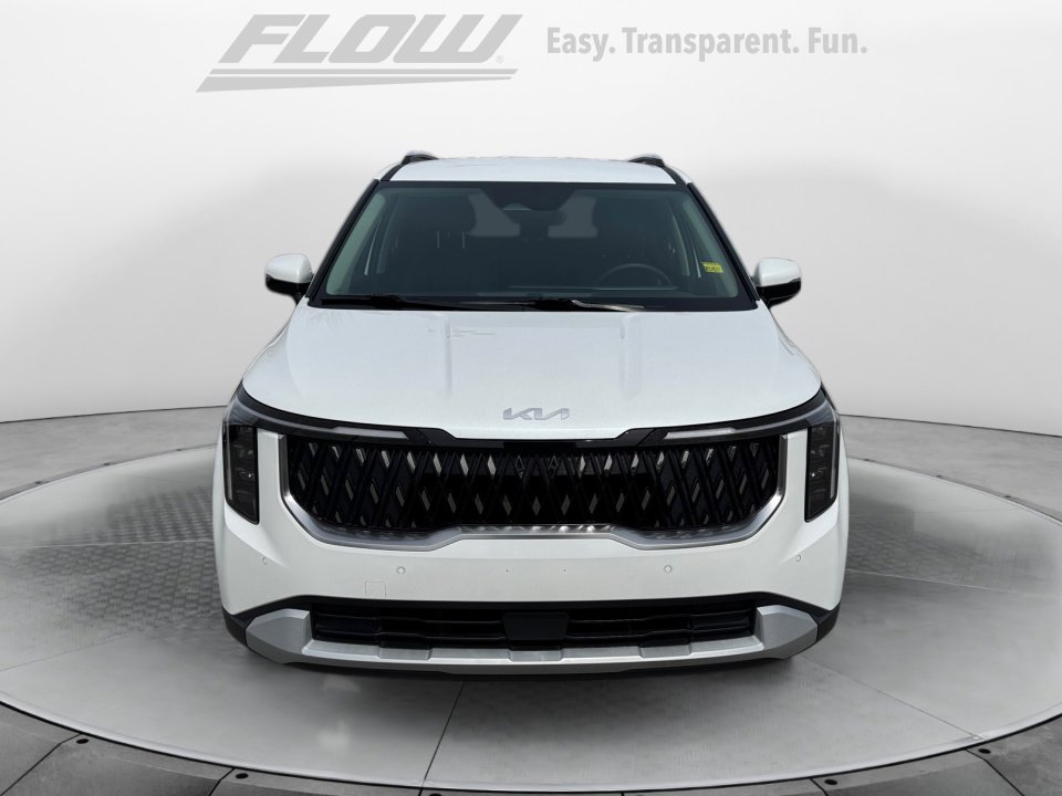 Used 2025 Kia Carnival EX FWD image 3