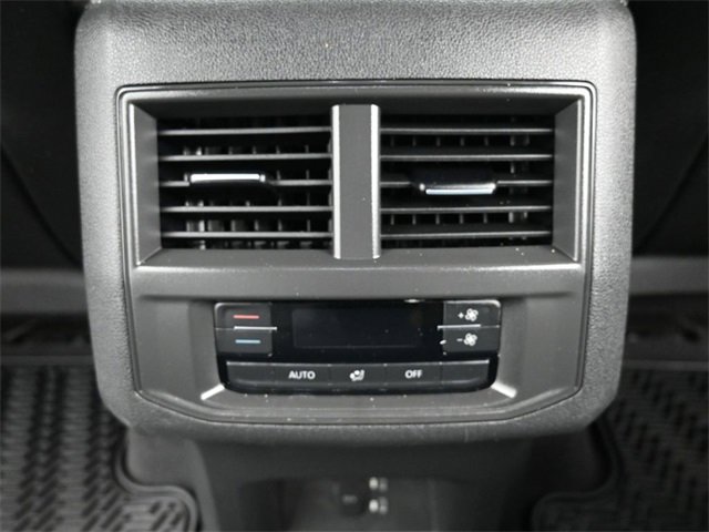 Used 2021 Volkswagen Atlas SE image 14