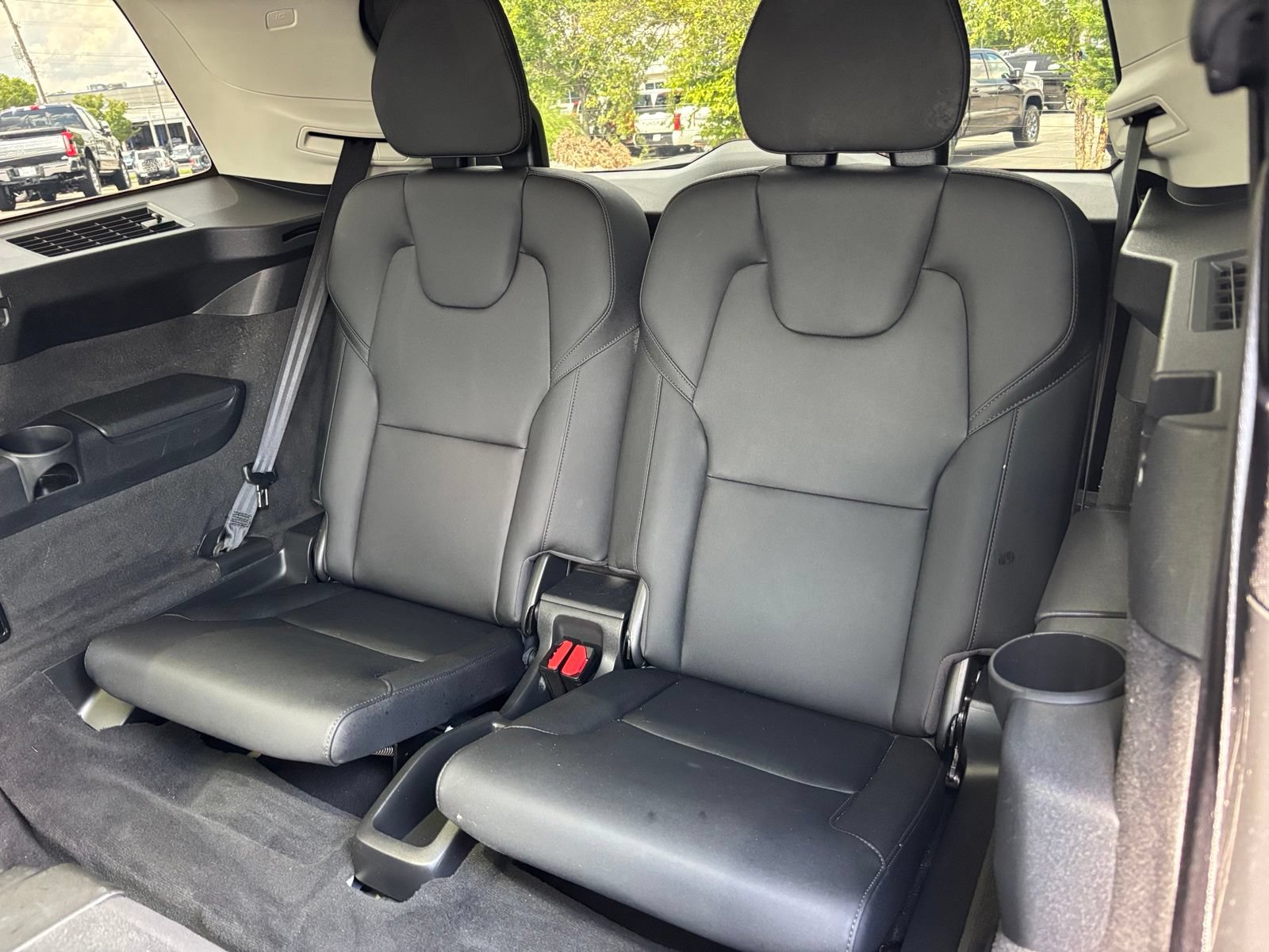 Used 2025 Volvo XC90 B5 Plus AWD/4WD image 18