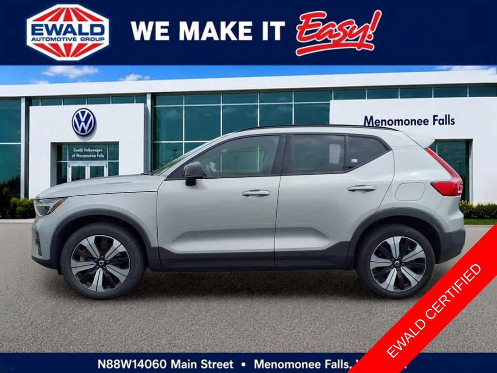 Used 2023 Volvo XC40 Recharge Plus AWD/4WD image 4
