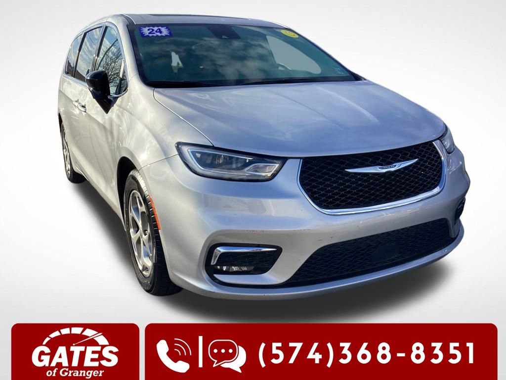 Used 2024 Chrysler Pacifica Limited