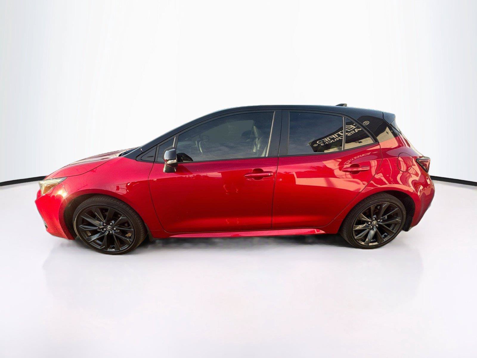 Used 2025 Toyota Corolla XSE FWD image 2