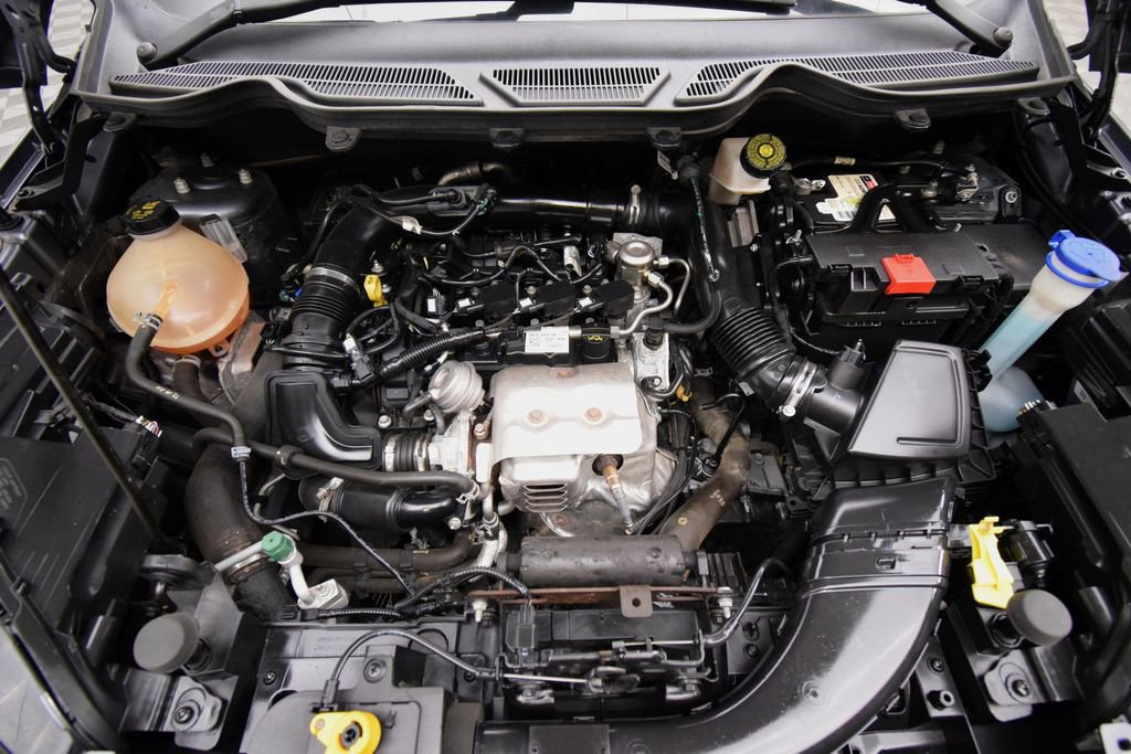 Used 2021 Ford EcoSport SE FWD image 29