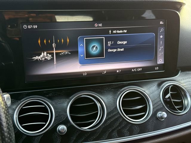 Used 2018 Mercedes-Benz E 300 4MATIC image 24