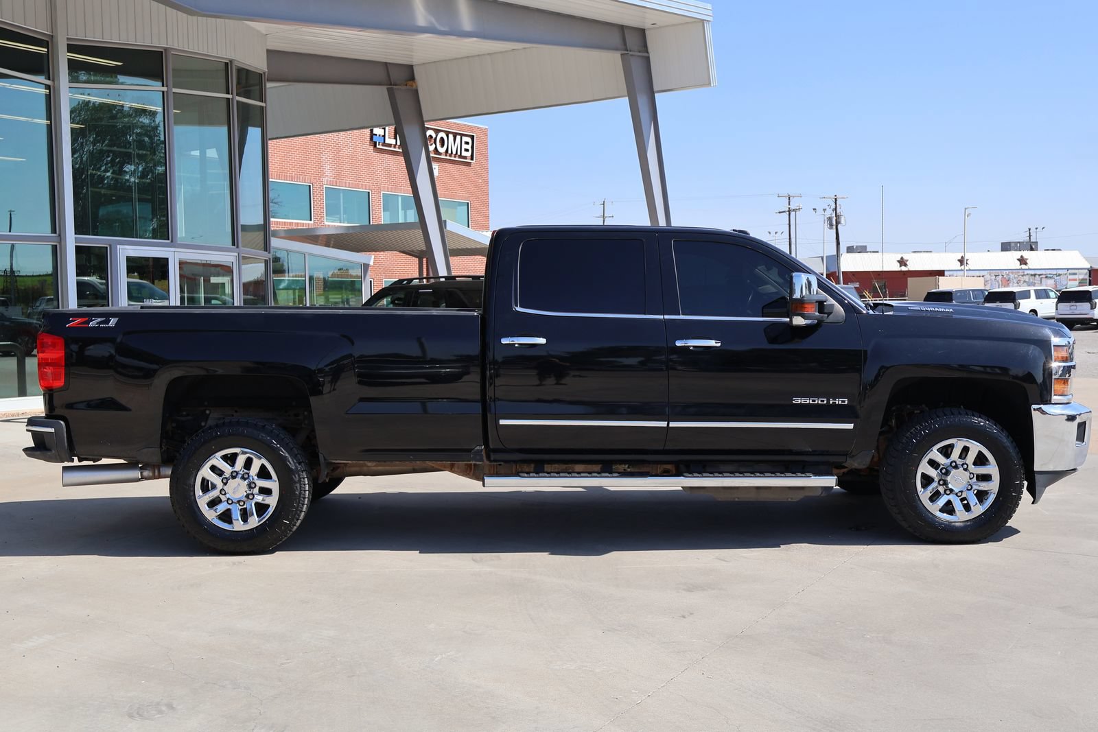 Used 2019 Chevrolet Silverado 3500 LTZ w/ Duramax Plus Package AWD/4WD image 6