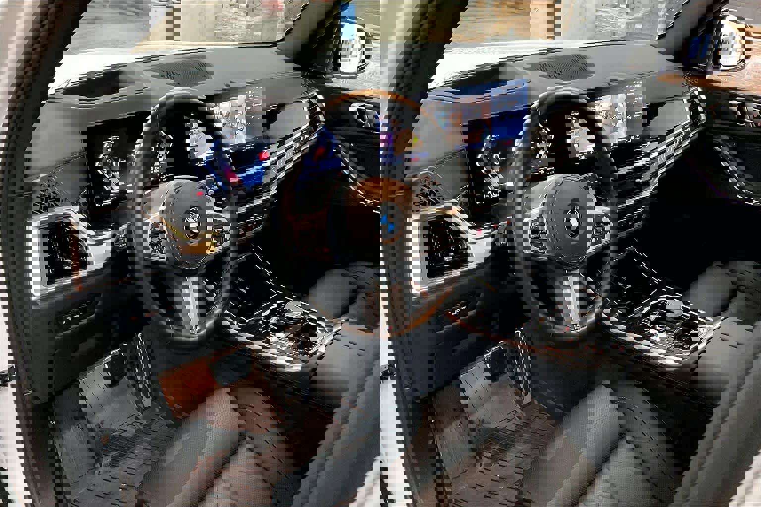 Certified 2025 BMW X5 xDrive40i w/ M Sport Package image 16