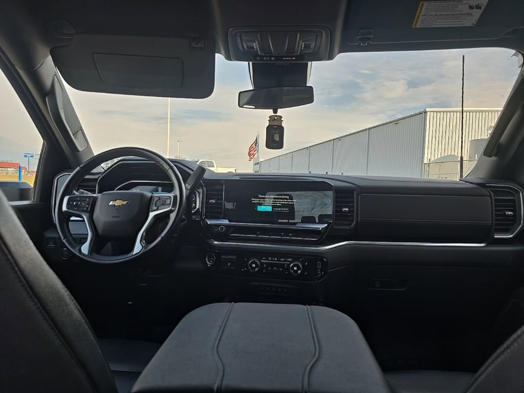Used 2024 Chevrolet Silverado 3500 LT w/ Convenience Package image 15