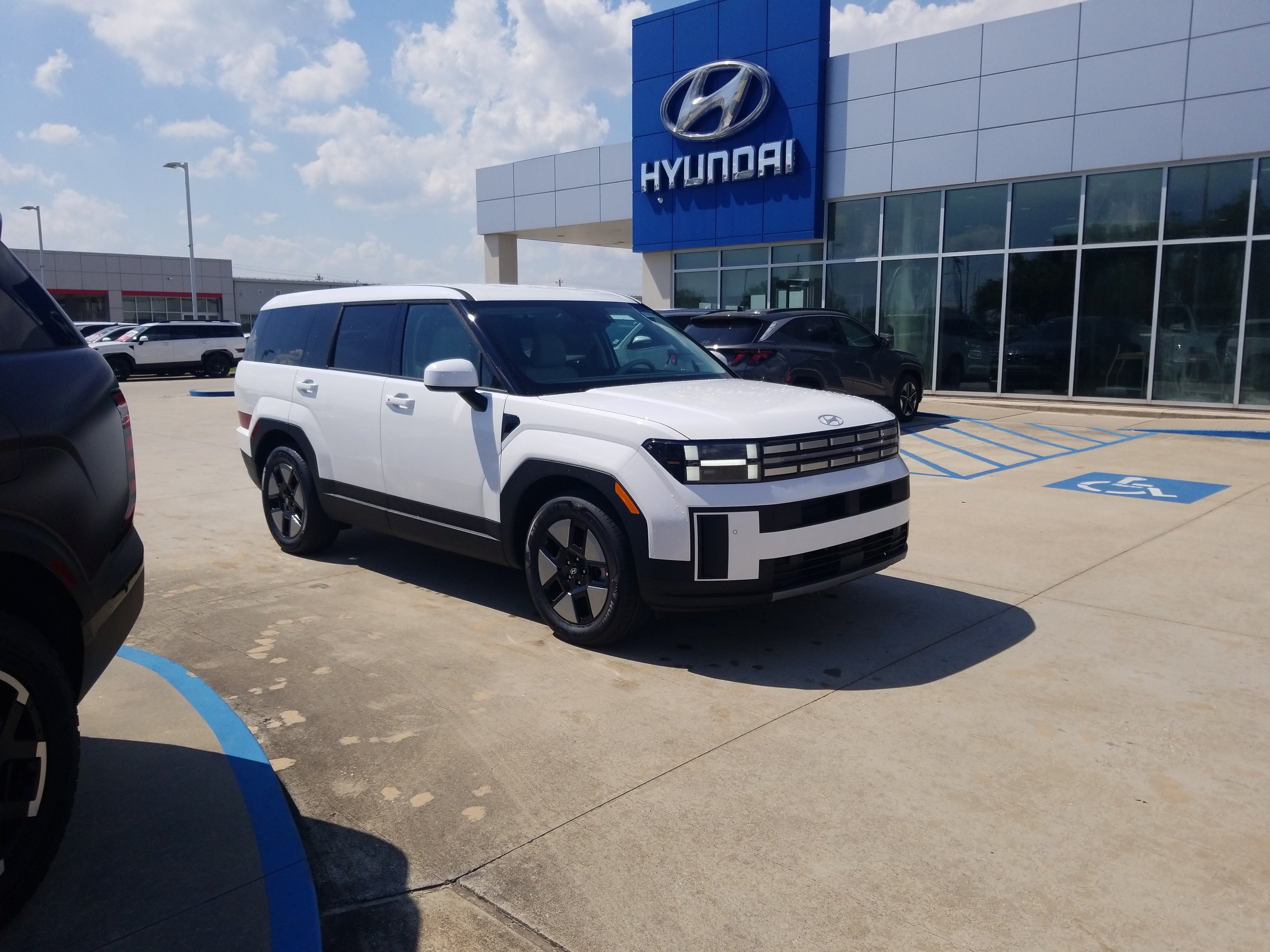 New 2026 Hyundai Santa Fe SE FWD image 1