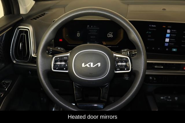 Used 2025 Kia Sorento LX FWD image 7
