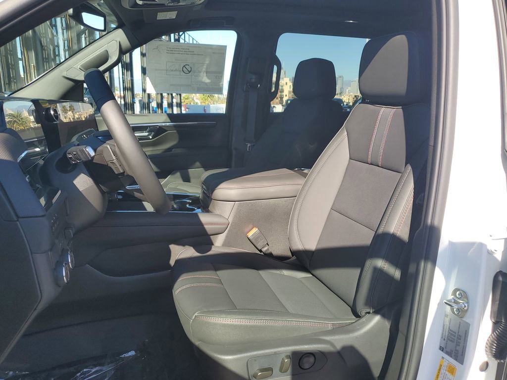 New 2026 Chevrolet Suburban RST image 21