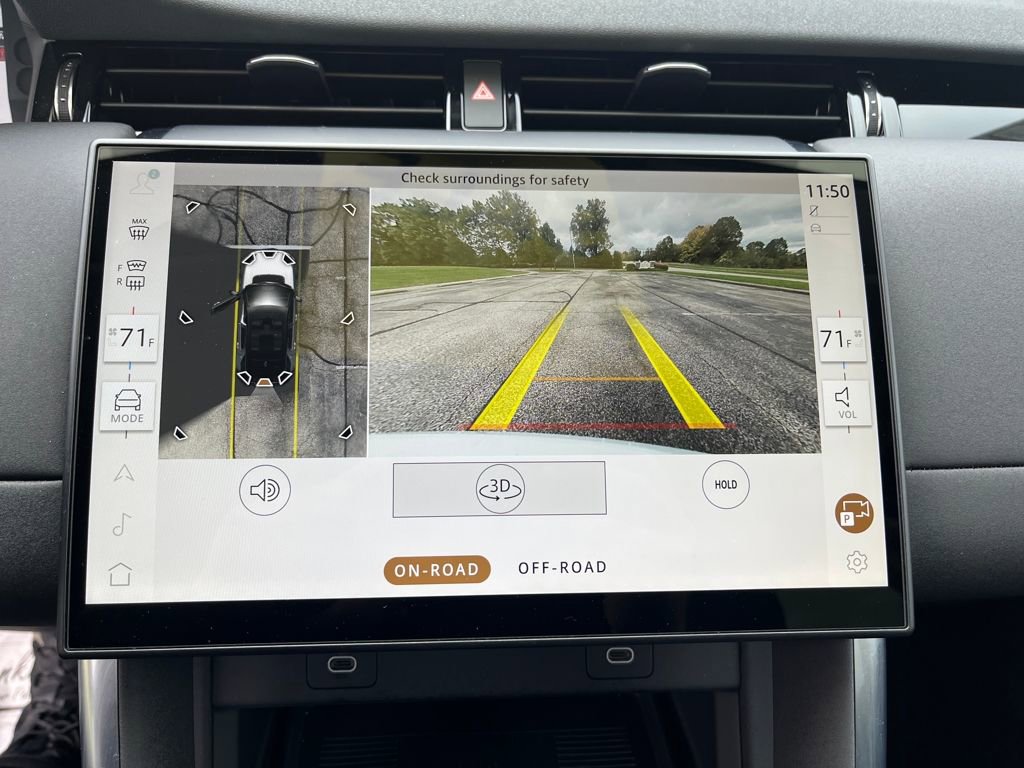 Used 2025 Land Rover Discovery Sport S image 22