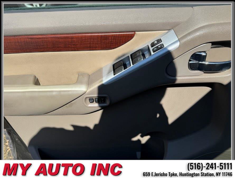 Used 2011 Nissan Pathfinder LE w/ Navigation Pkg image 27