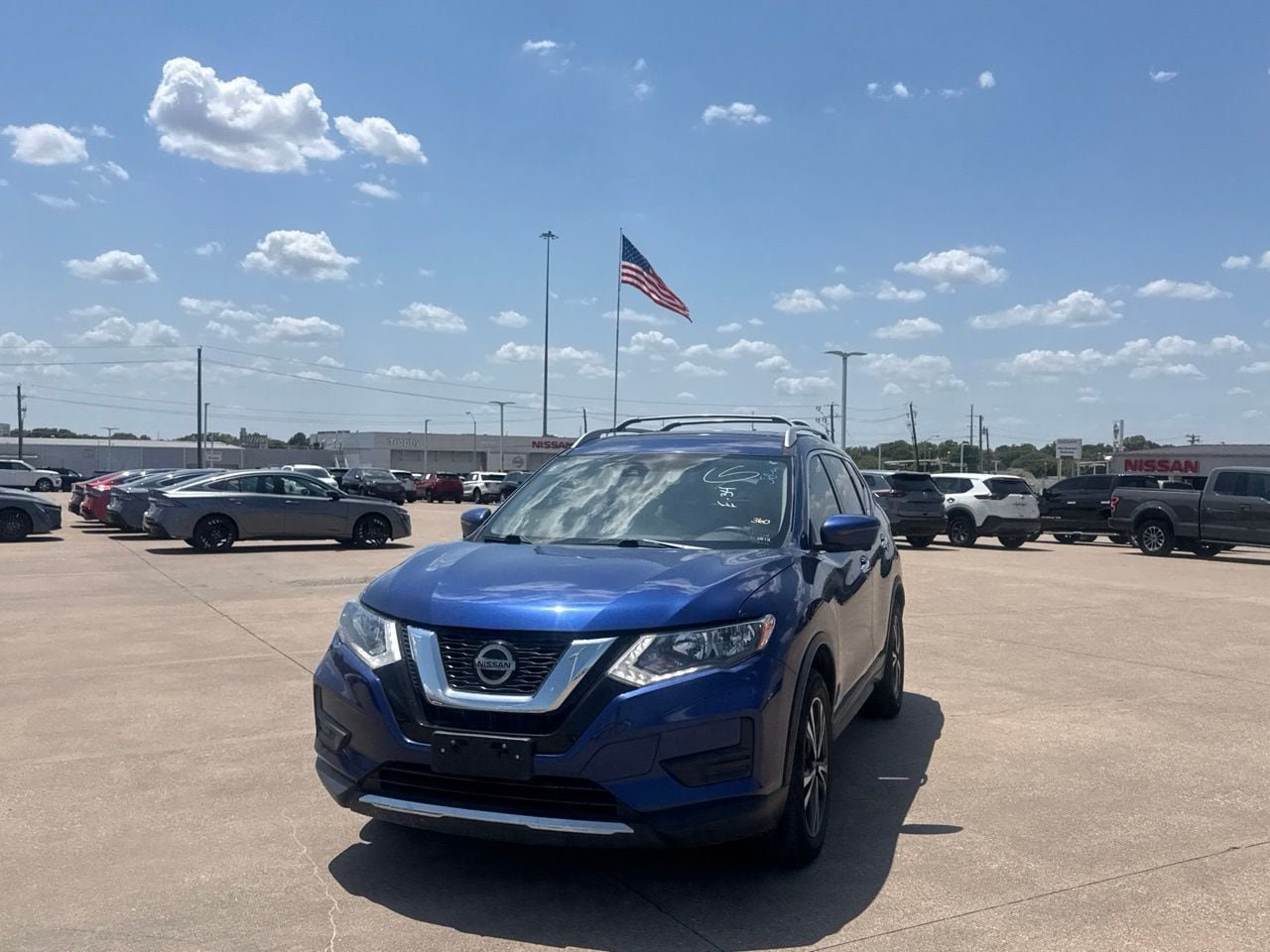Used 2019 Nissan Rogue SV w/ Sun & Sound Touring Package FWD image 6