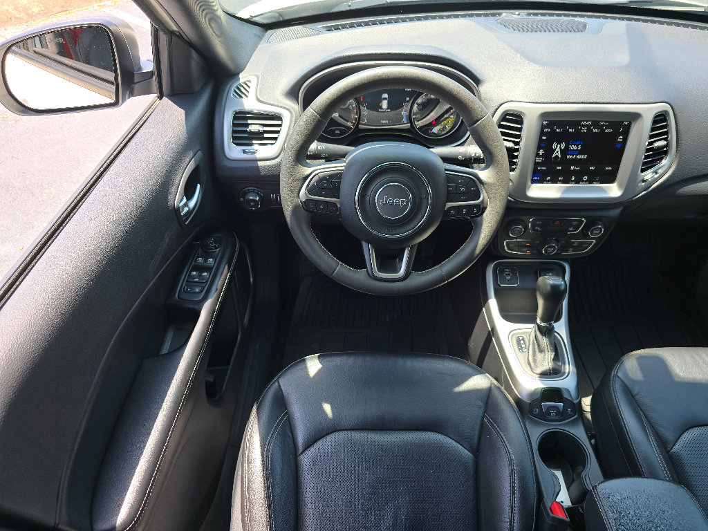 Used 2021 Jeep Compass Latitude w/ Driver Assistance Group FWD image 18
