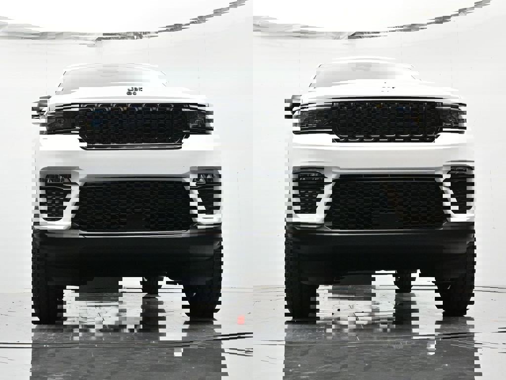 New 2025 Jeep Grand Cherokee Limited image 48