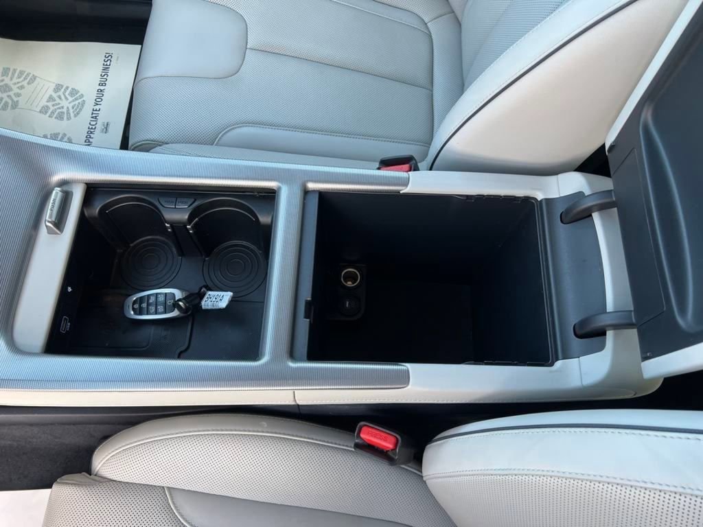 Used 2024 Hyundai Palisade Calligraphy image 26