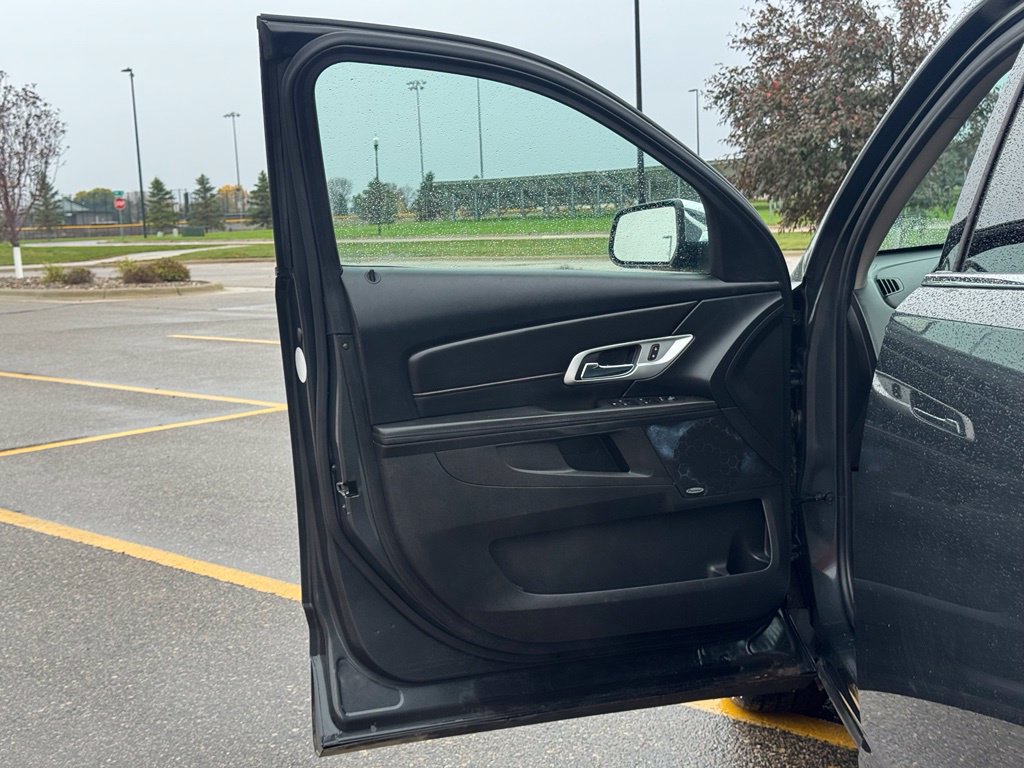 Used 2017 GMC Terrain SLT AWD/4WD image 5