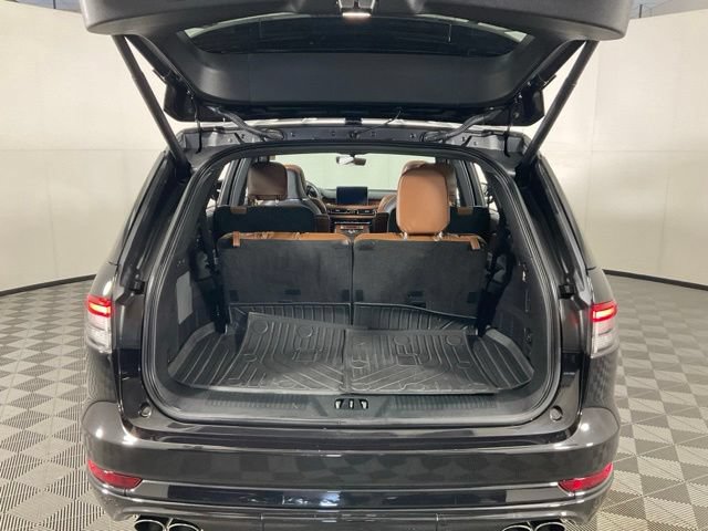 Used 2022 Lincoln Aviator Reserve w/ Equipment Group 201A AWD/4WD image 35