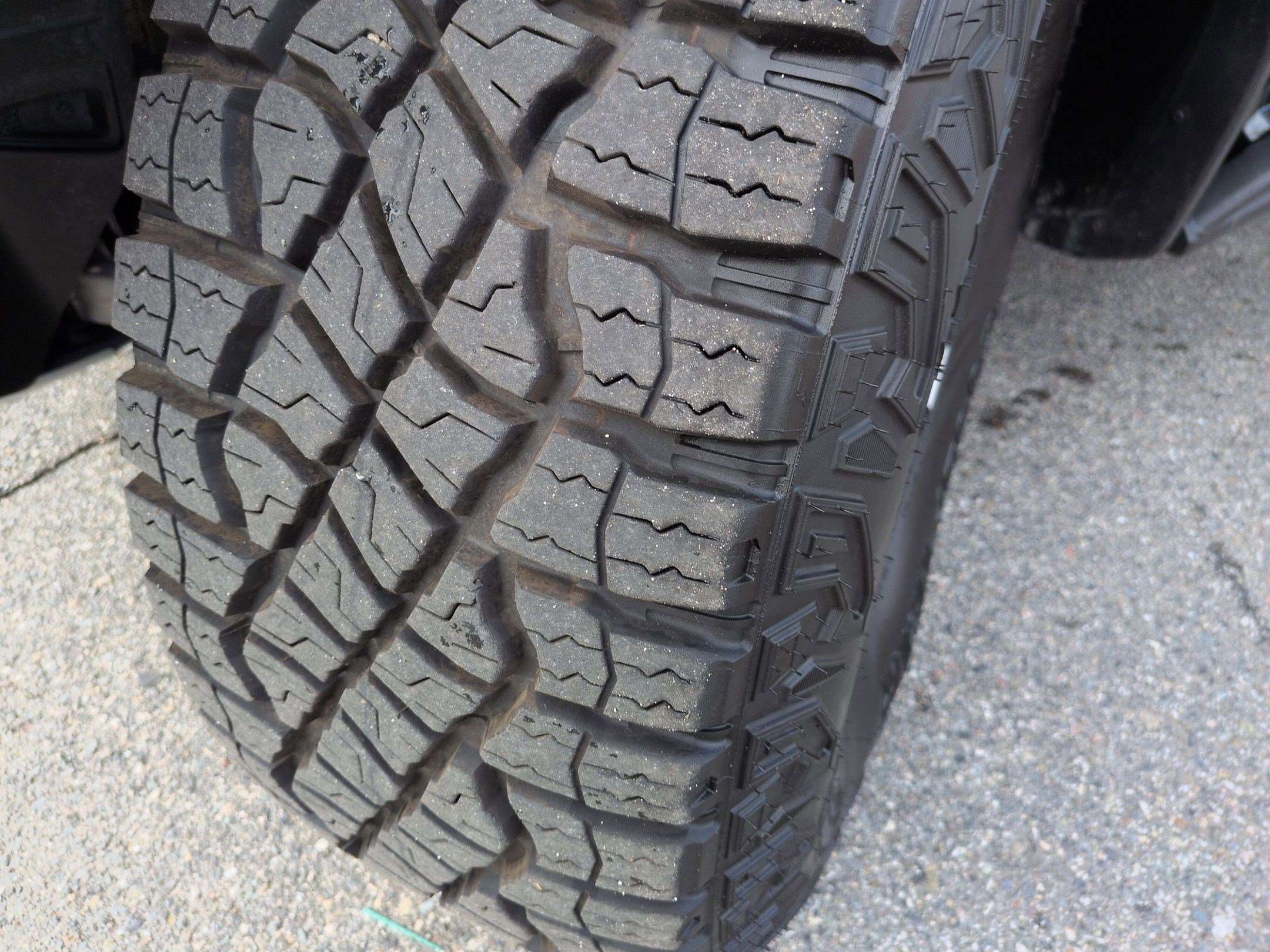 Used 2024 GMC Hummer EV 3X w/ Extreme Off-Road Package image 12