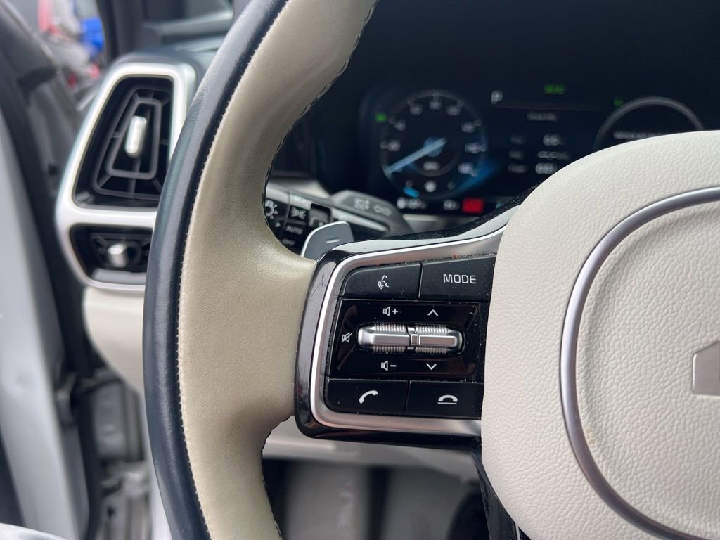Certified 2022 Kia Sorento SX Prestige image 11