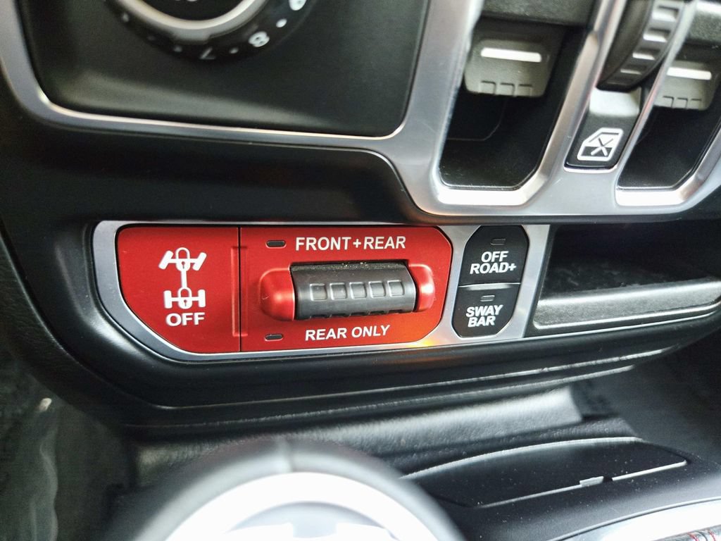 Certified 2021 Jeep Gladiator Rubicon AWD/4WD image 34