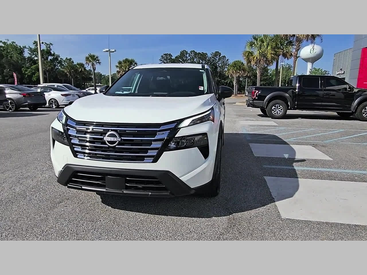 Used 2025 Nissan Rogue S FWD image 20