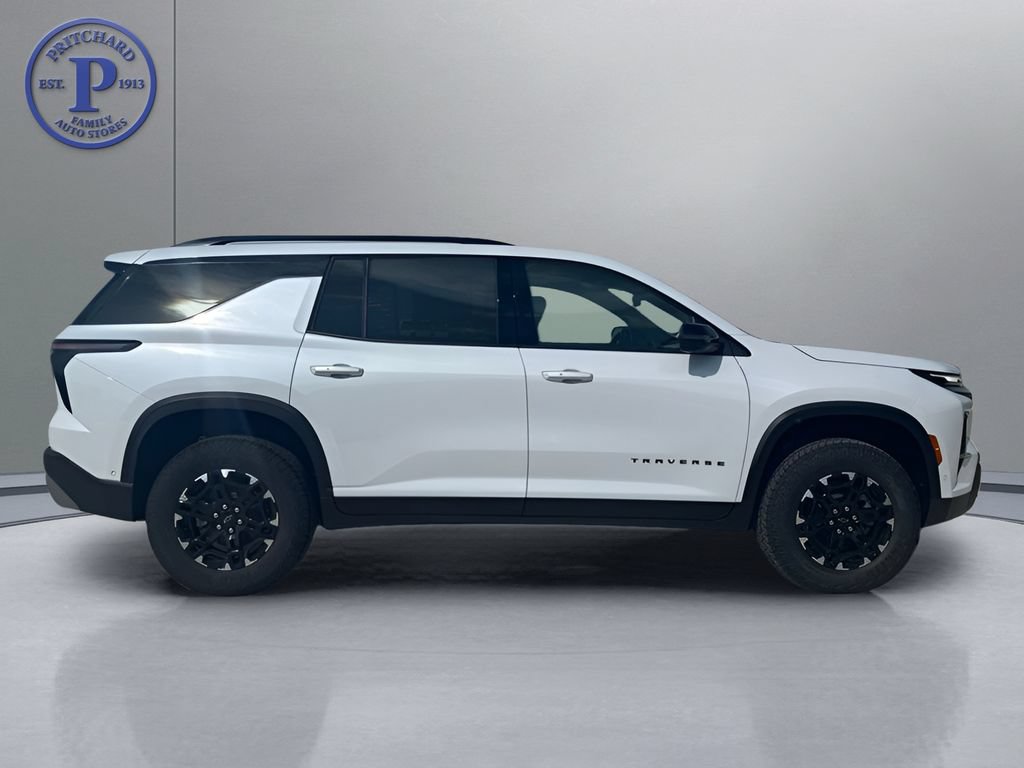 New 2027 Chevrolet Traverse Z71 w/ Enhanced Driving Package AWD/4WD image 8