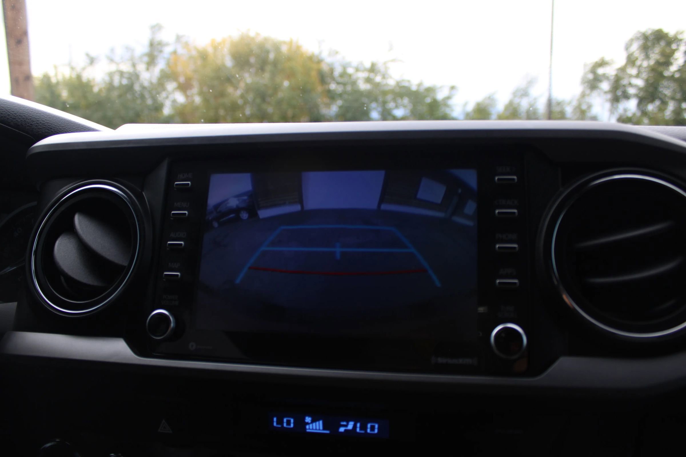 Used 2022 Toyota Tacoma TRD Off-Road image 24