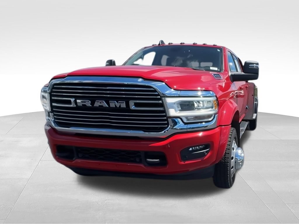 Used 2024 RAM 4500 Laramie AWD/4WD image 3
