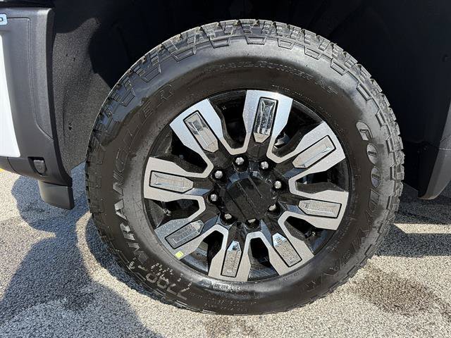 New 2026 GMC Sierra 3500 Denali w/ Denali Reserve Package AWD/4WD image 6