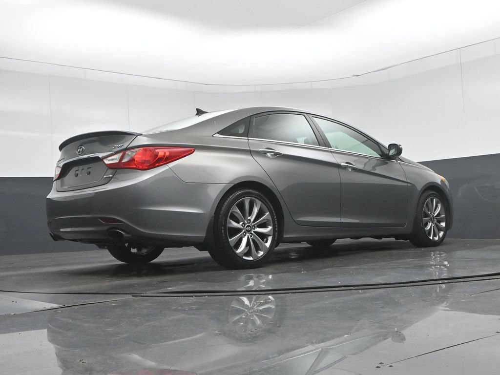 Used 2013 Hyundai Sonata Limited w/ Premium Pkg FWD image 56