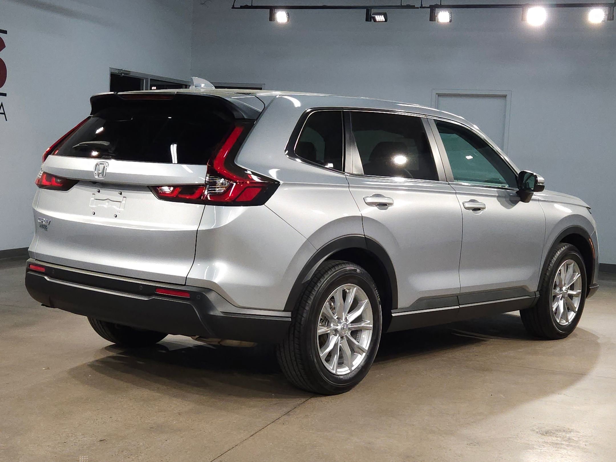 Used 2025 Honda CR-V EX-L image 7