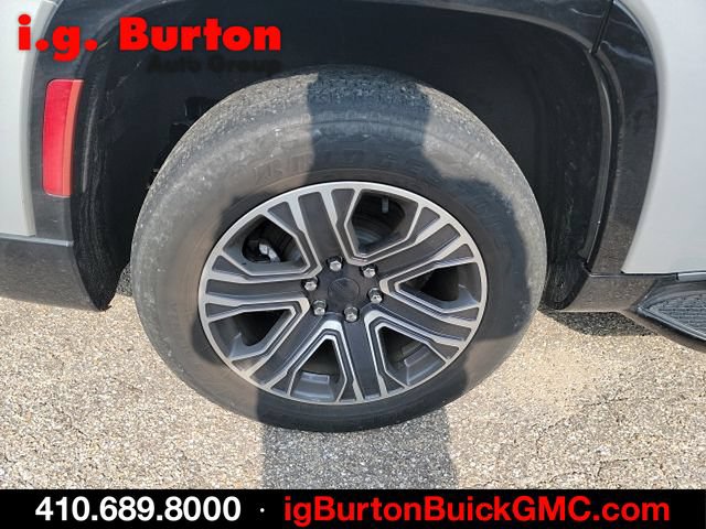 Used 2023 Jeep Wagoneer 4WD w/ Premium Group I image 7