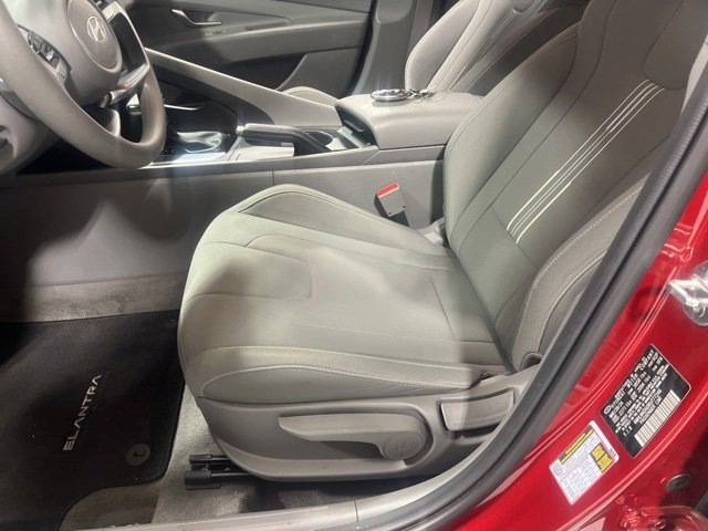 Used 2024 Hyundai Elantra SEL image 7