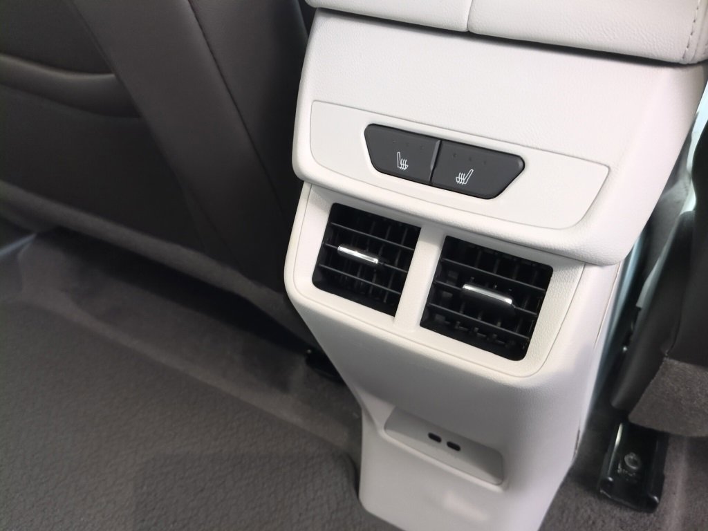 Used 2026 GMC Terrain Denali image 17