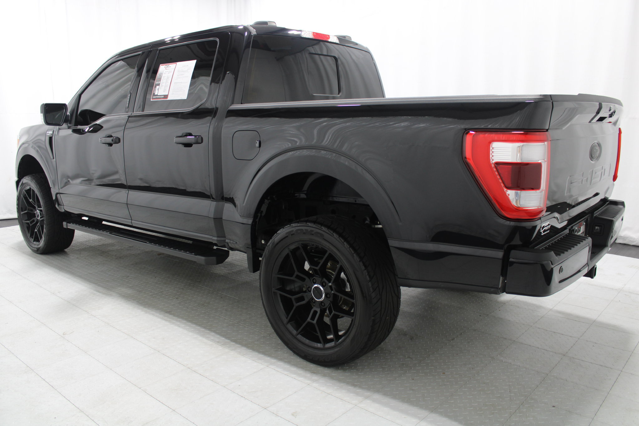 Used 2022 Ford F150 Lariat AWD/4WD image 8