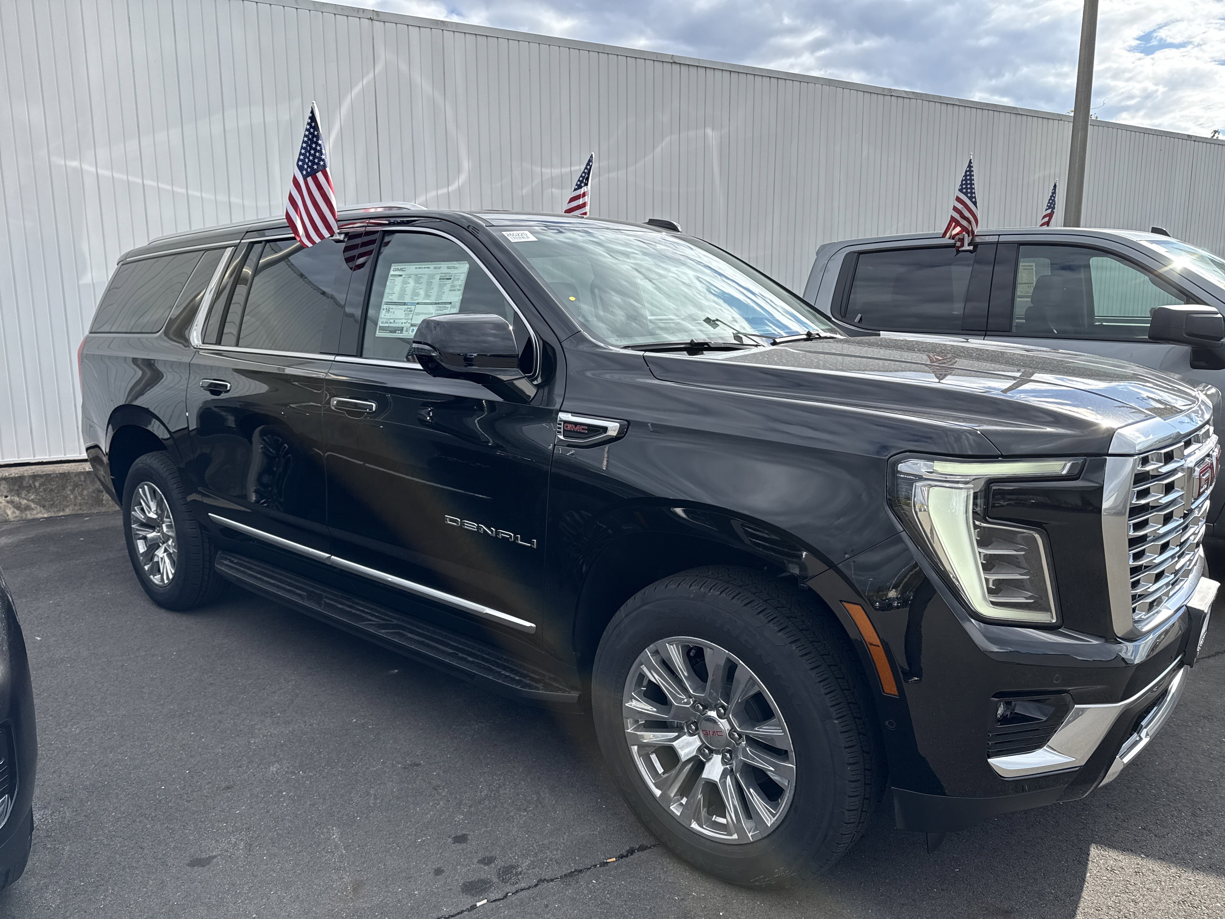 New 2026 GMC Yukon XL Denali image 4
