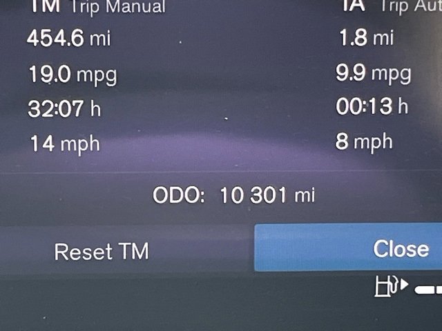 Certified 2023 Volvo XC60 B5 Plus image 3